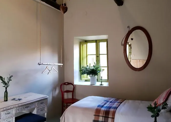 Niños Fierro Hotel