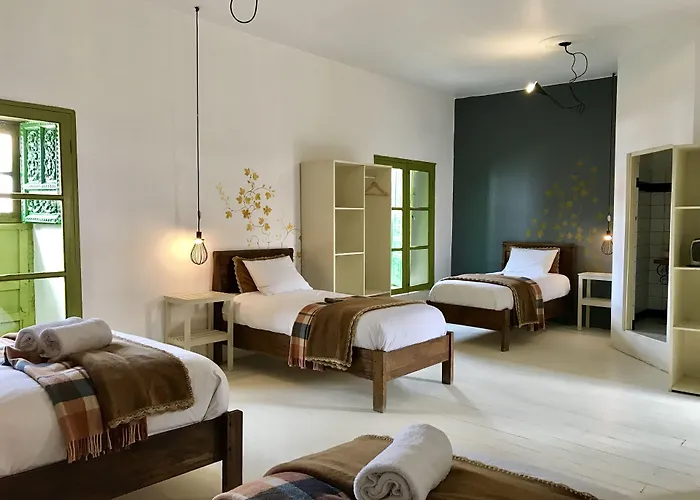 Ninos Fierro Hotel