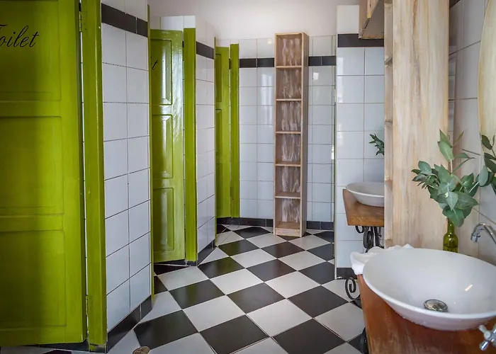 Niños Fierro Hotel 2*